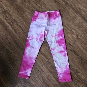 Avacado athletic leggings size medium  NWOT